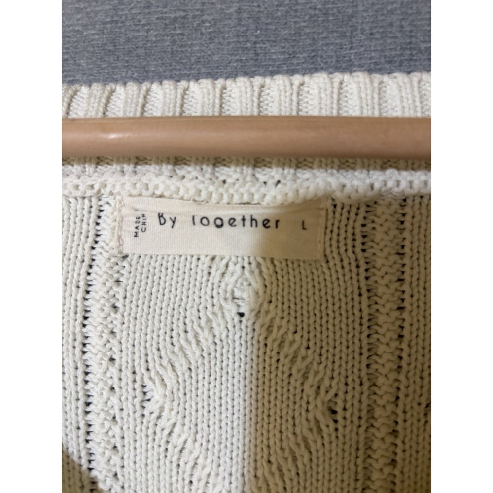 By Together Womens Cream V-Neck Knitted Sweater Vest Size Large - Picture 2 of 5